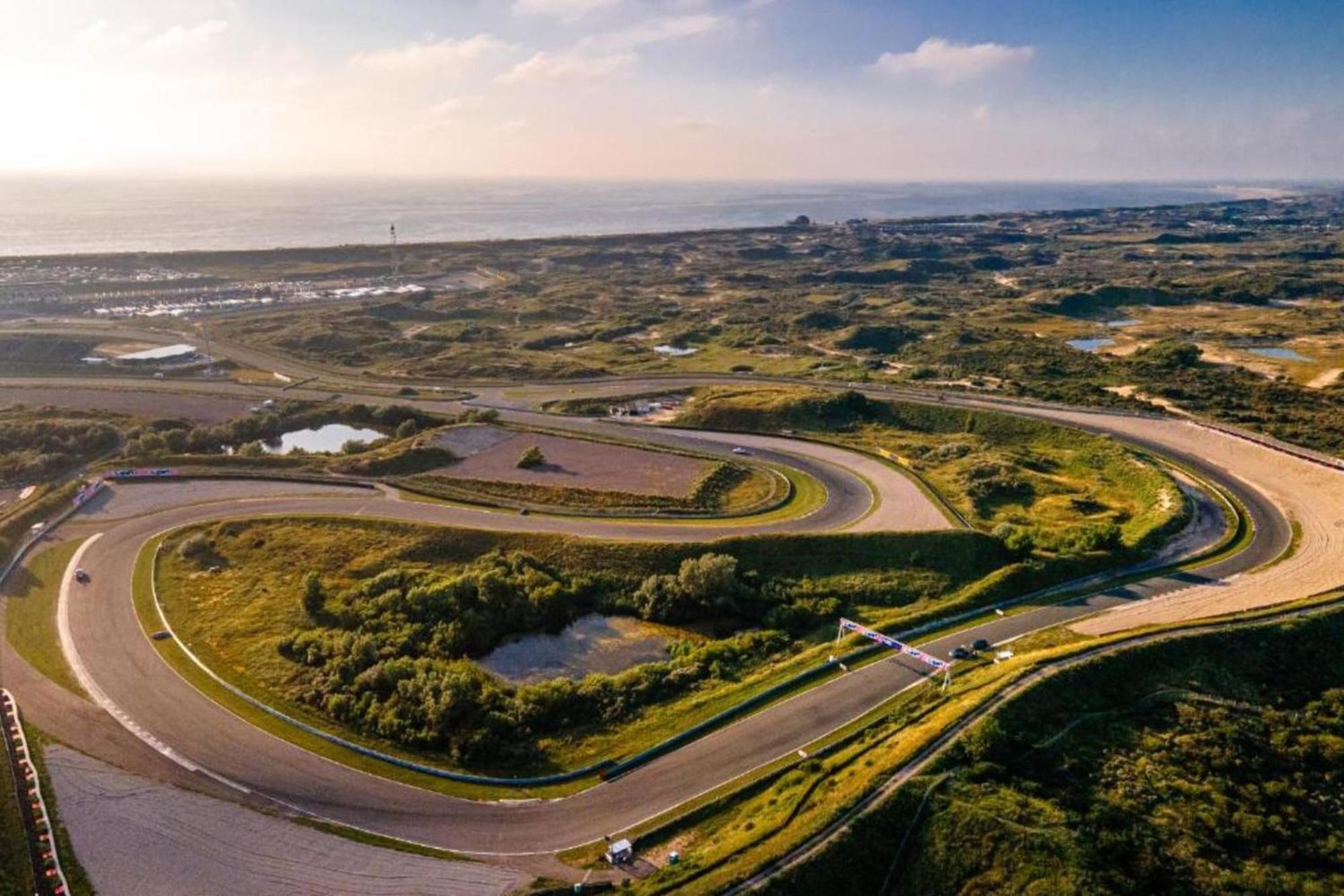 Apartamento Blue Shell With Private Parking Garage Zandvoort Exterior foto